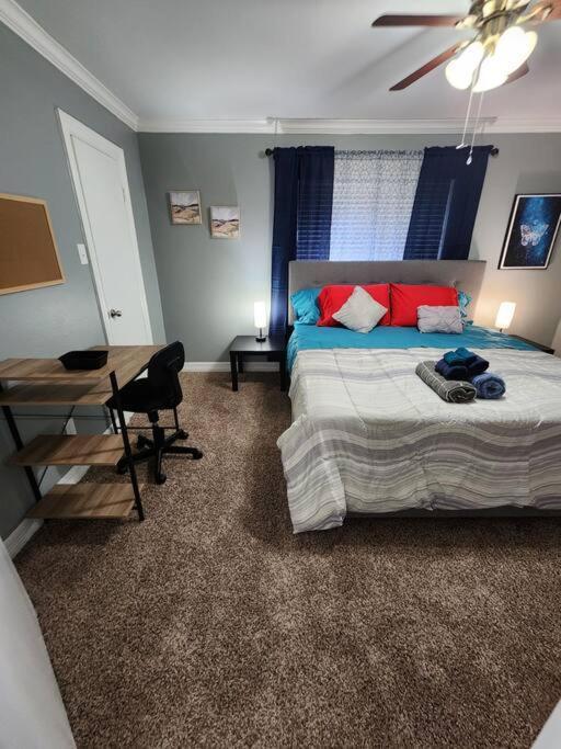 Blue Shark *e4* @ Midtown Comfortable 1br King Apartment *