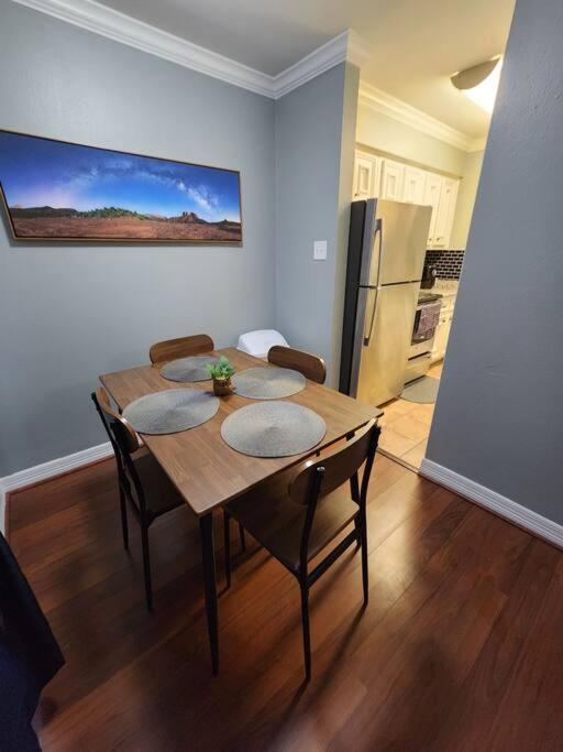 Apartment Blue Shark *e4* @ Midtown Comfortable 1br King