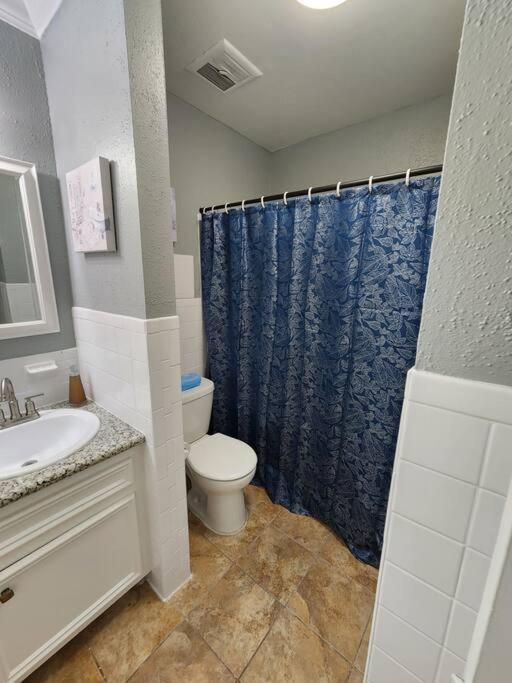 Blue Shark *e4* @ Midtown Comfortable 1br King *